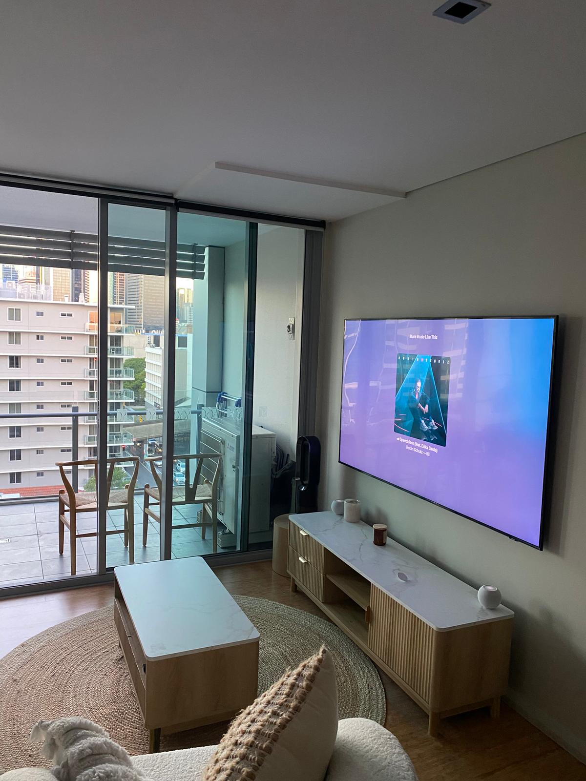 Clean TV wall mount with soundbar